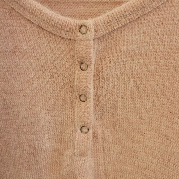 Hollister Pink Henley, Ladies Size Large - Picture 2 of 5